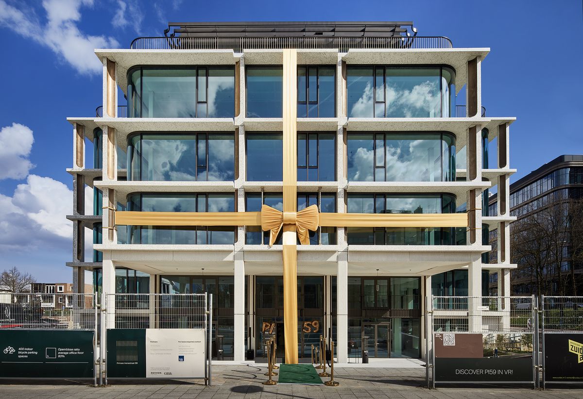 Van Gool Elburg advisor to Nuveen for the lease of an 18,000 sqm office complex in Amsterdam