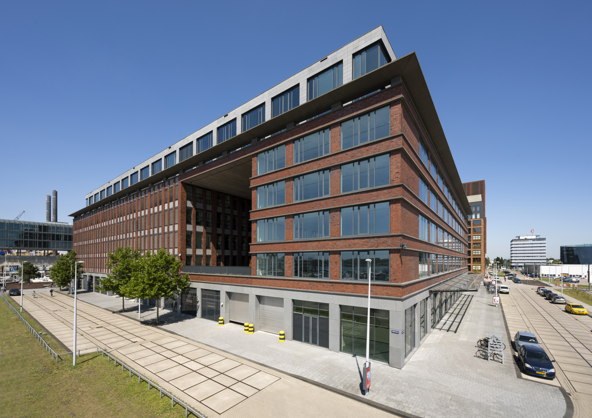 Van Gool Elburg advisor of MMZ Properties in the letting agreement of 1,159 sqm of office spaces in Amsterdam.