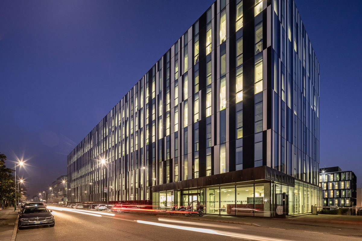 Dils advisor in the sale of the RCS MediaGroup headquarters in Via Rizzoli 2-4-6,- Milan